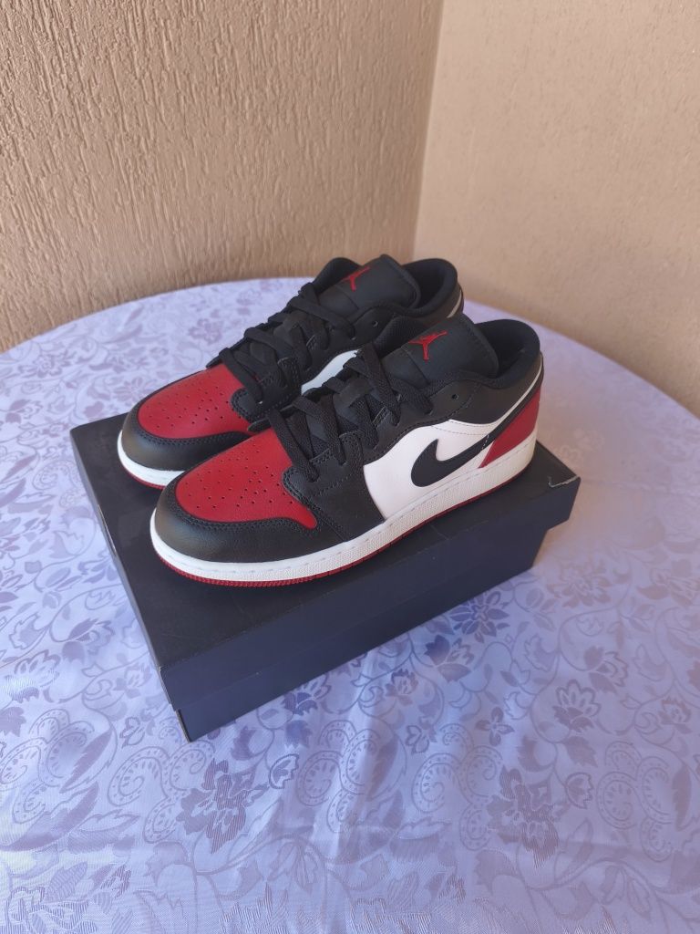 Nike jordan 1 low