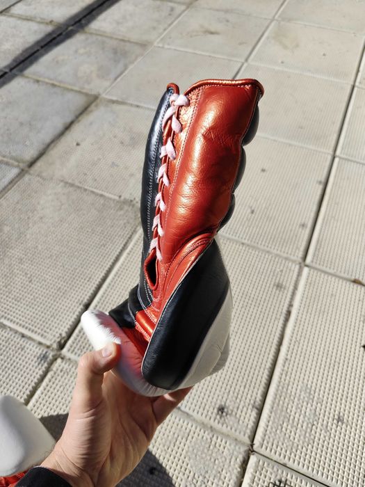 Боксови ръкавици - SABAS (ръчно шити в Мексико). Номер 16.