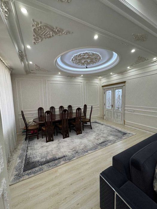 Просторная 4-комнатная квартира с ремонтом