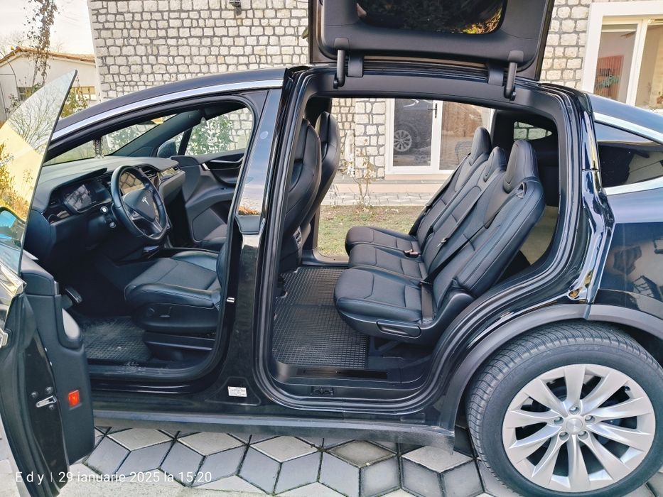 TESLA X 100 D LR și BMW X4 M