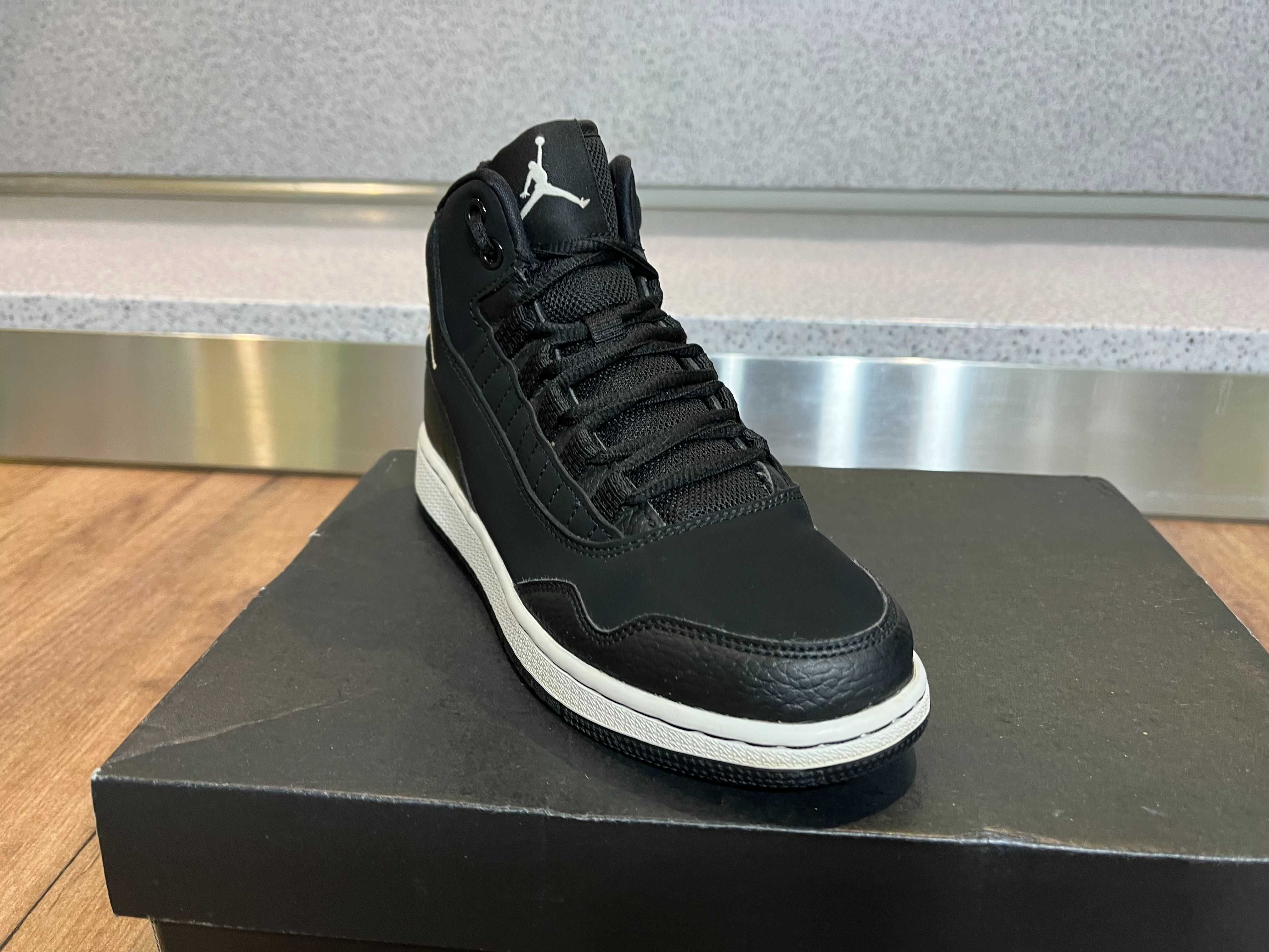 ОРИГИНАЛНИ *** Nike Air Jordan Executive BG Black