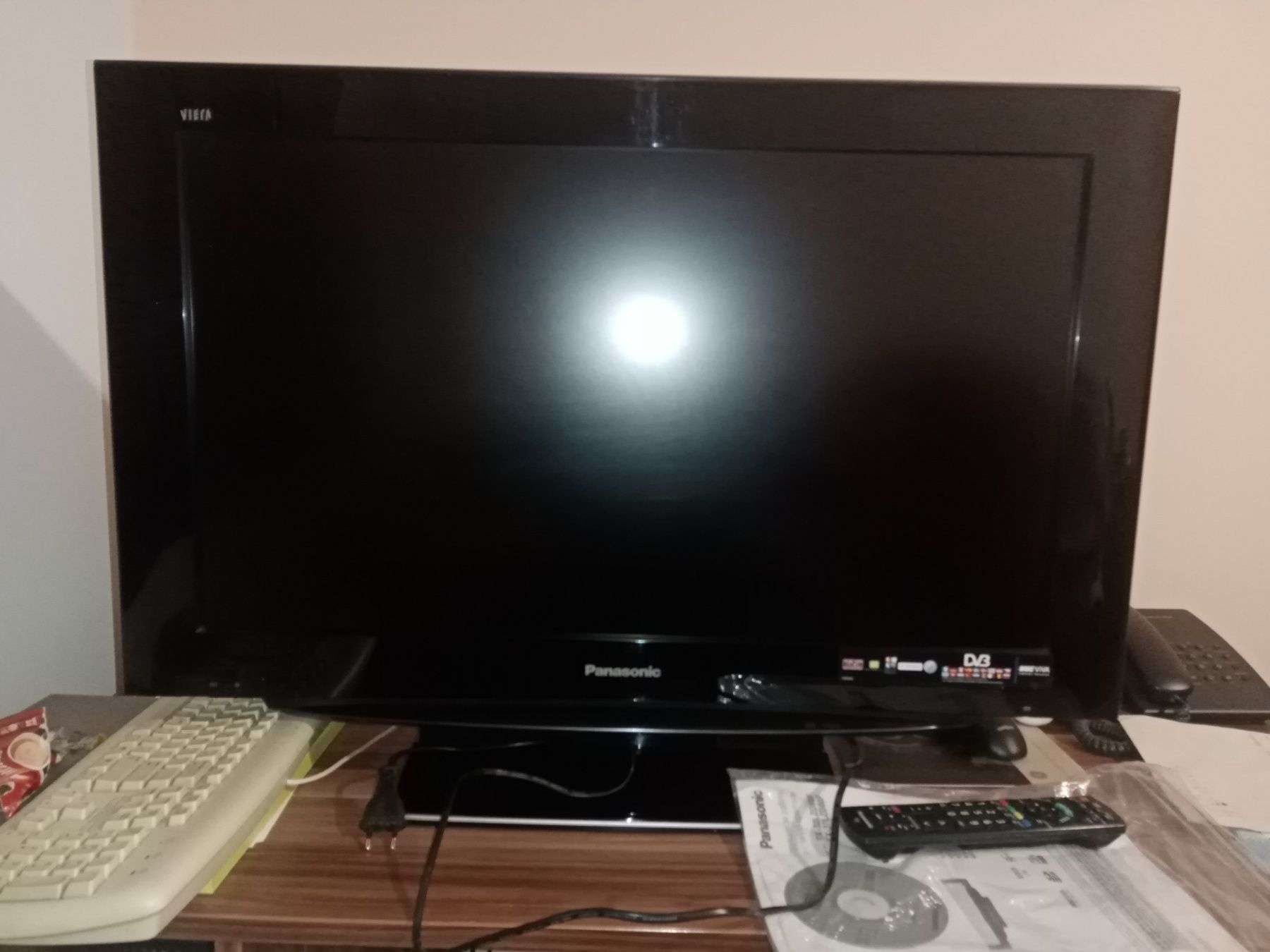 Телевизор Panasonic Viera 32"