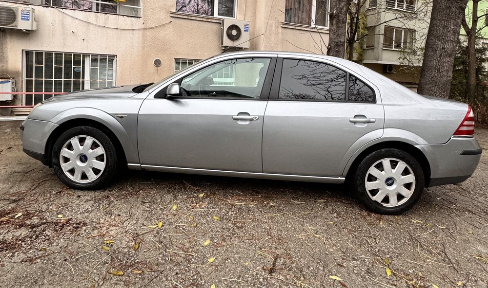 Ford Mondeo Sedan