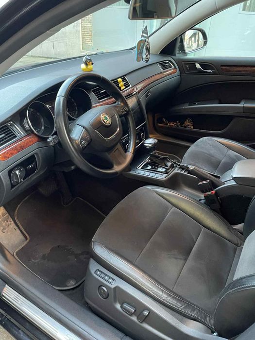 Vând Skoda superb 2