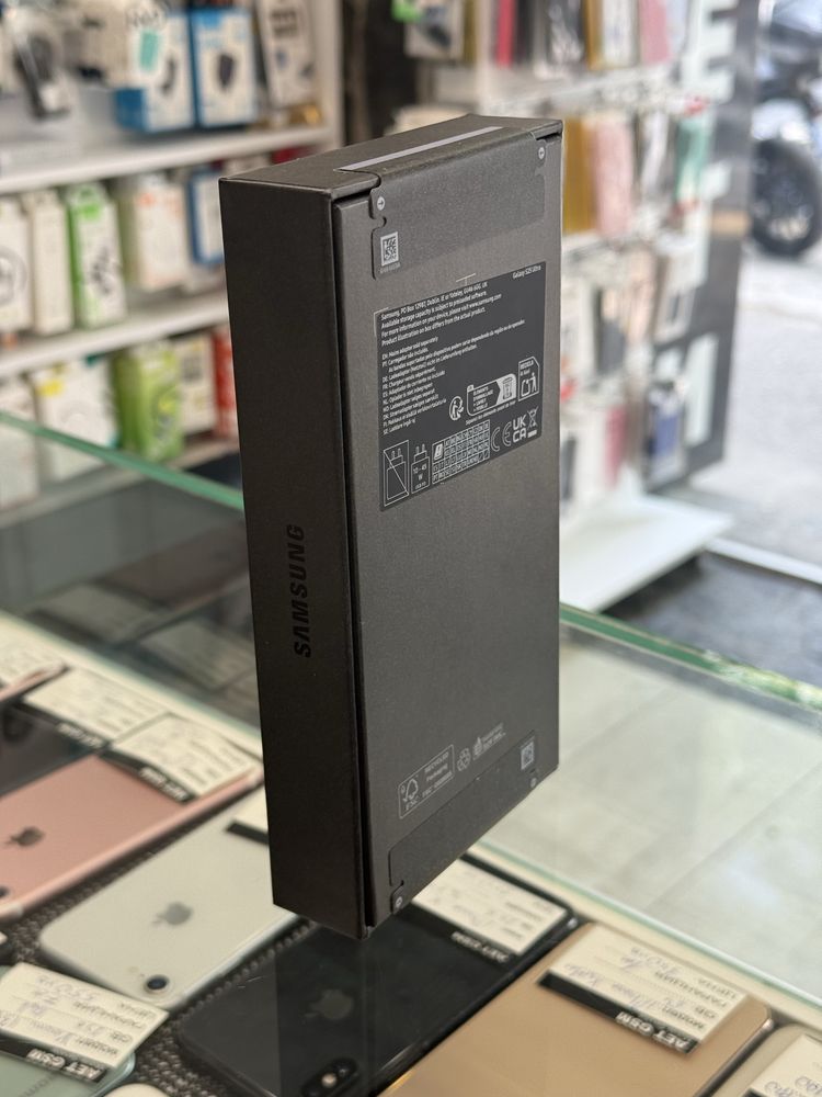 Samsung S25 Ultra 256GB SilverBlue Чисто Нов