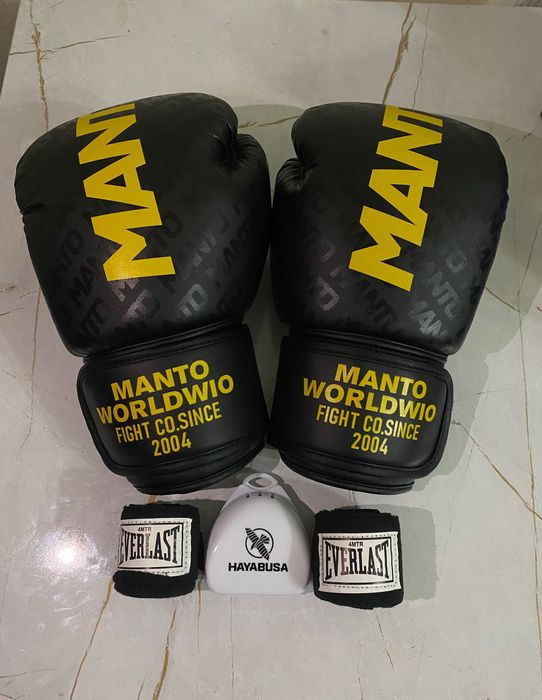 Боксерские перчатки Manto