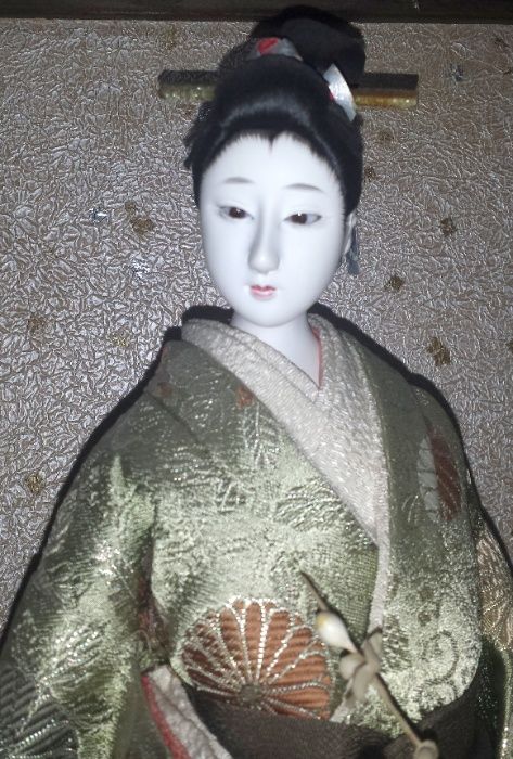 Японска колекционерска кукла Гейша