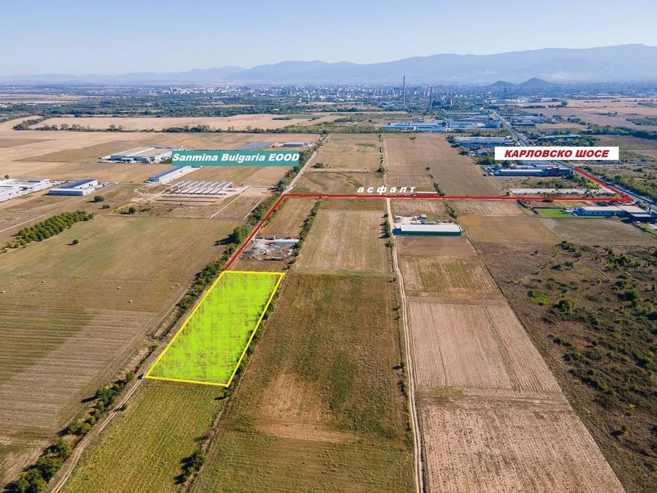Изгодна земя с бърз достъп до Карловско шосе, преди Детелината, посок