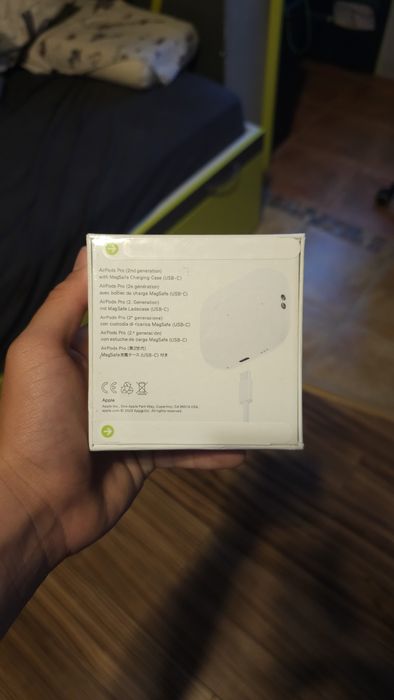 (ЦЕНАТА може да СЕ ОБСЪДИ) Продавам AirPods pro 2 ОРИГИНАЛНИ!