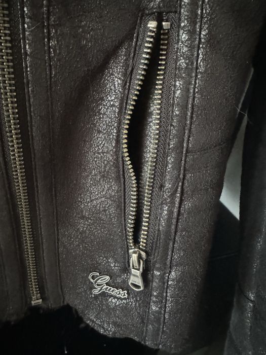 Cojoc guess imblanit dar nu f gros poate fi purtat si toamna si iarna