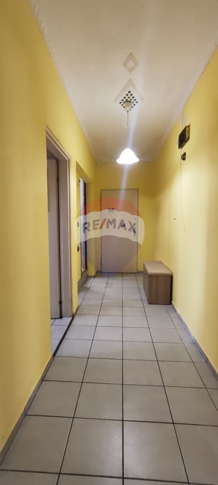 Тристаен апартамент, кв. Младост 2, гр. Варна ТМ