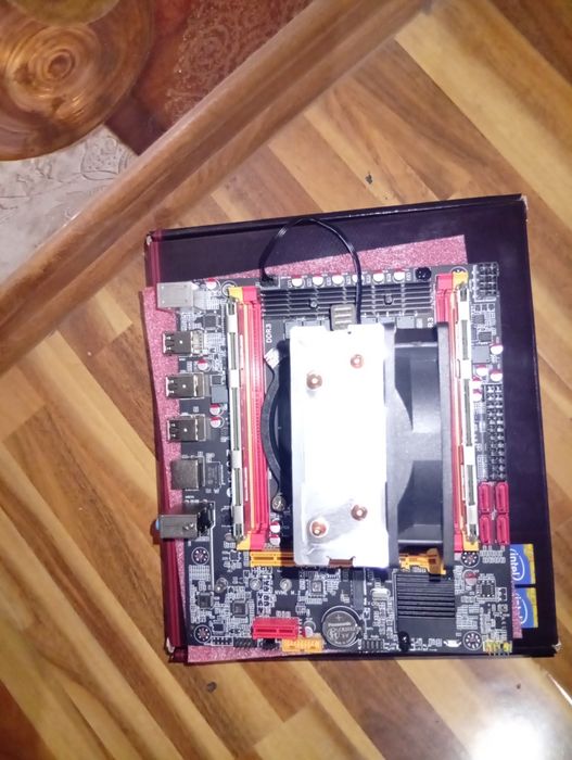 Продаю комплект на intel xeon