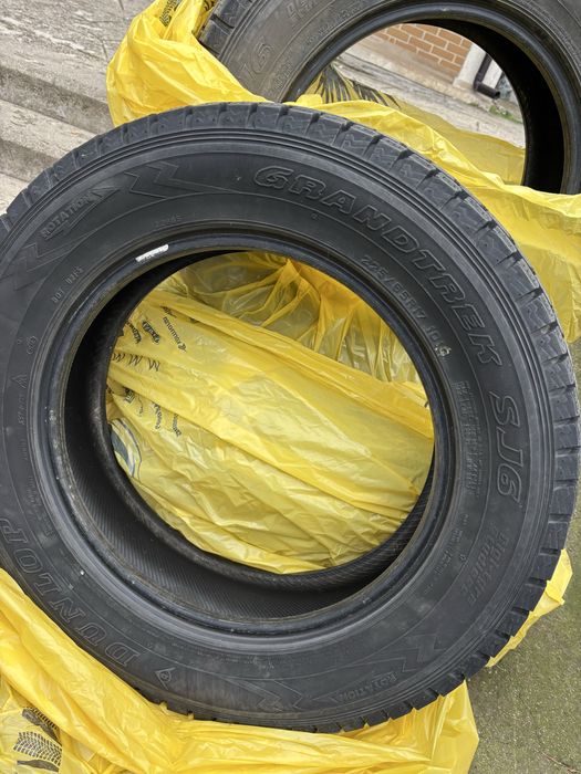 Зимни гуми dunlop 225 65 17
