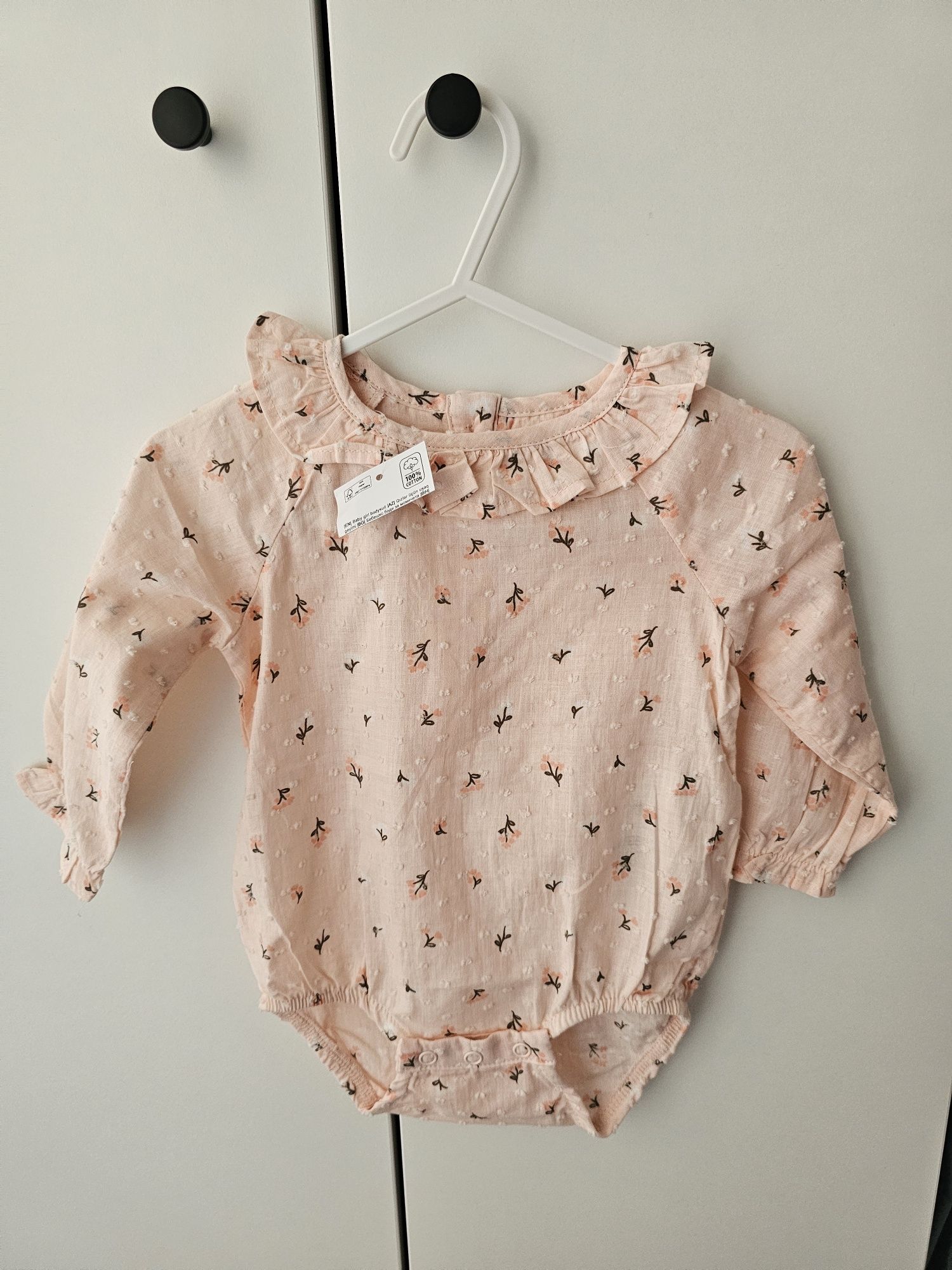 Lot hainute noi marime 68 (3-6M)