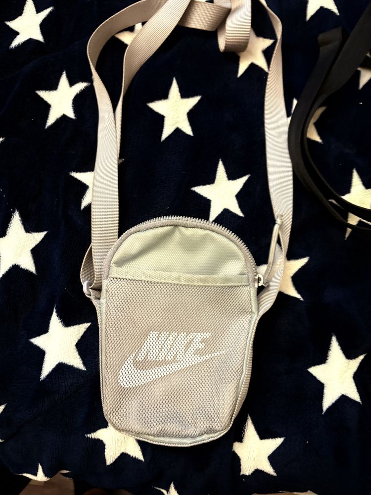 Чанта nike за през рамо
