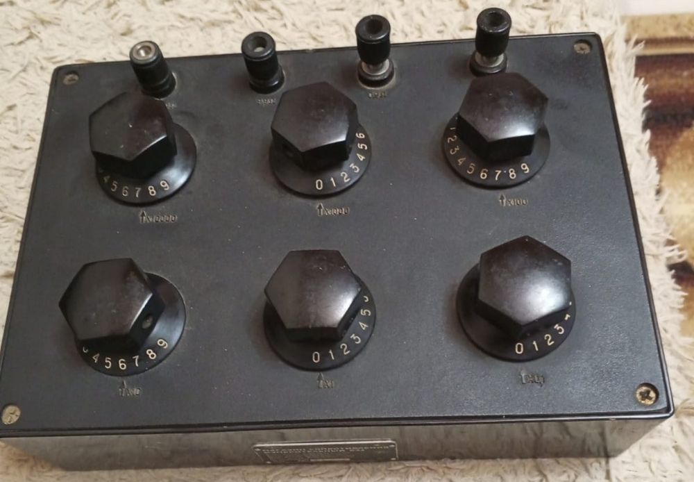 Продам магазин сопротивлений