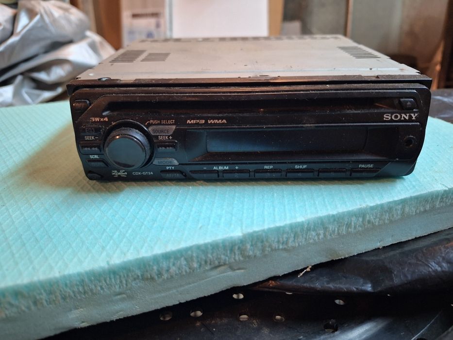 Продавам сд Сони