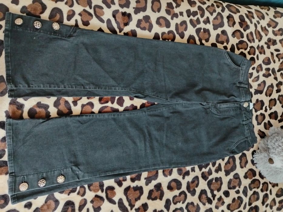 Blugi evazați negri