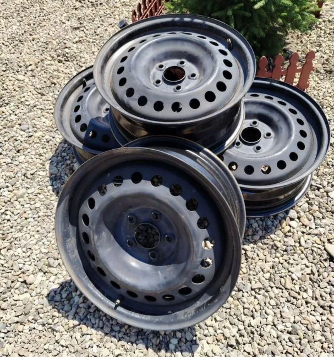 Продам штампованные диски R15 5/108