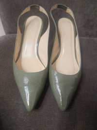Продам зеленые лаковые туфли SUGAR FACTORY, размер 38