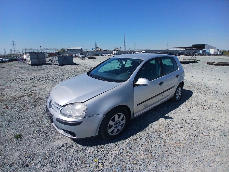 Dezmembram golf 5