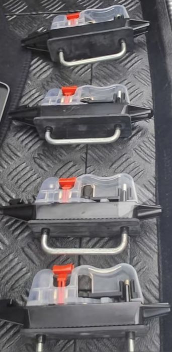 Кутия за покрив Exodus