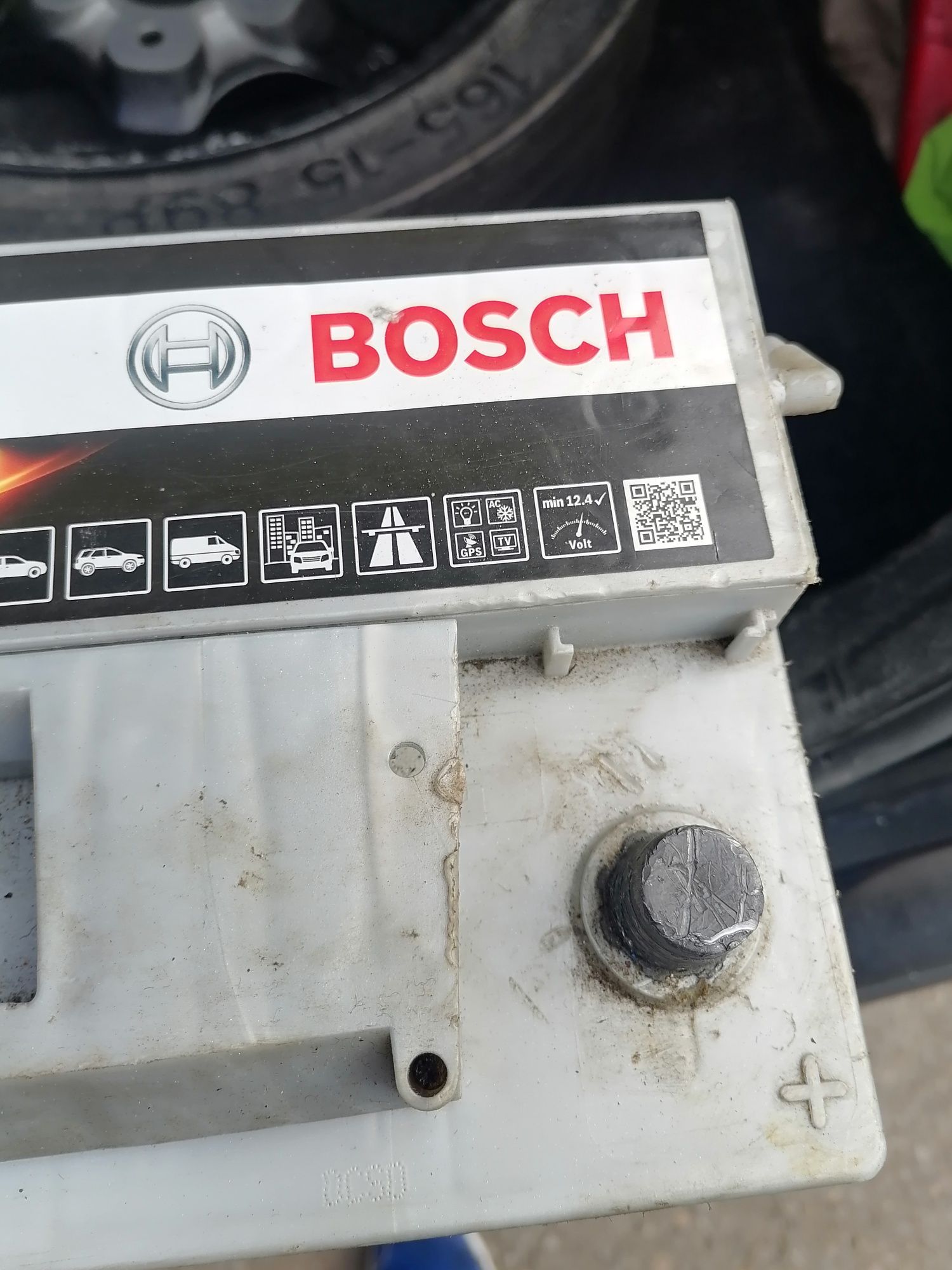 Акумолатор 100Амп  Bosch и монбат в перфектно състояние