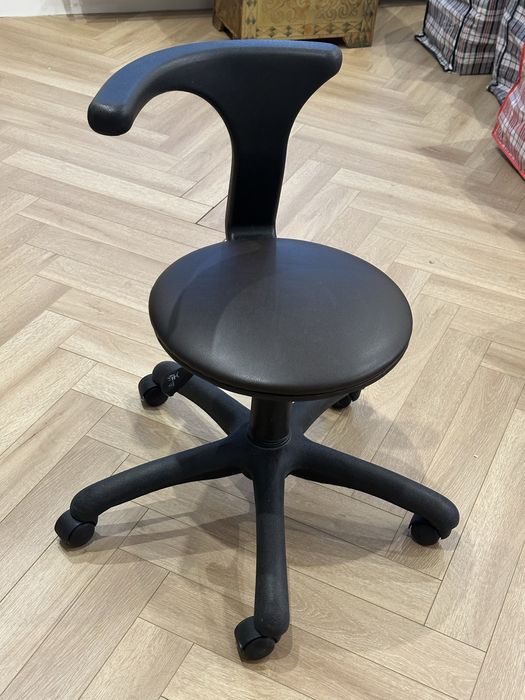 Стул Zeta офисный