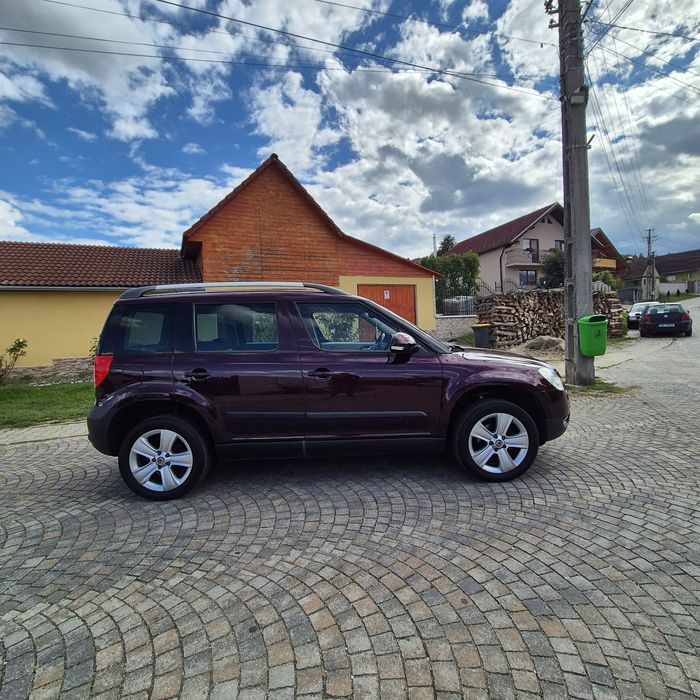 Skoda Yeti ,diesel ,4x4 ,bixenon,140 CP,euro 5,Garantie,2011, pret Fix