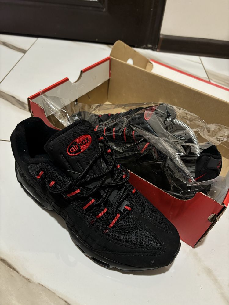 Nike airmax 44 номер