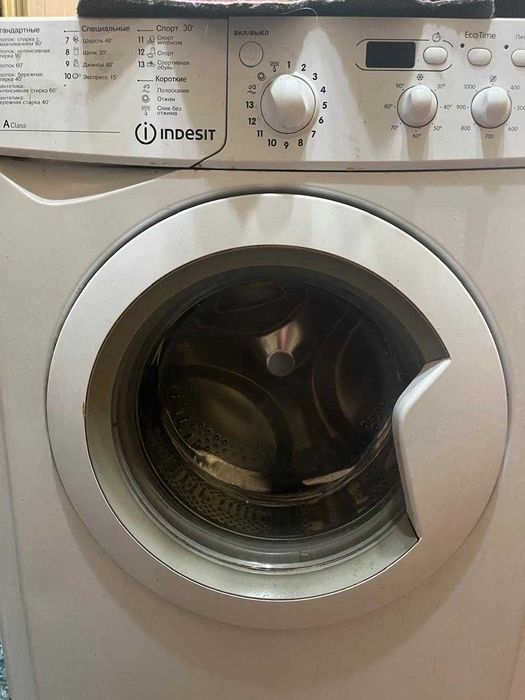 Стиральная машина Indesit б/у  на 6 кг
