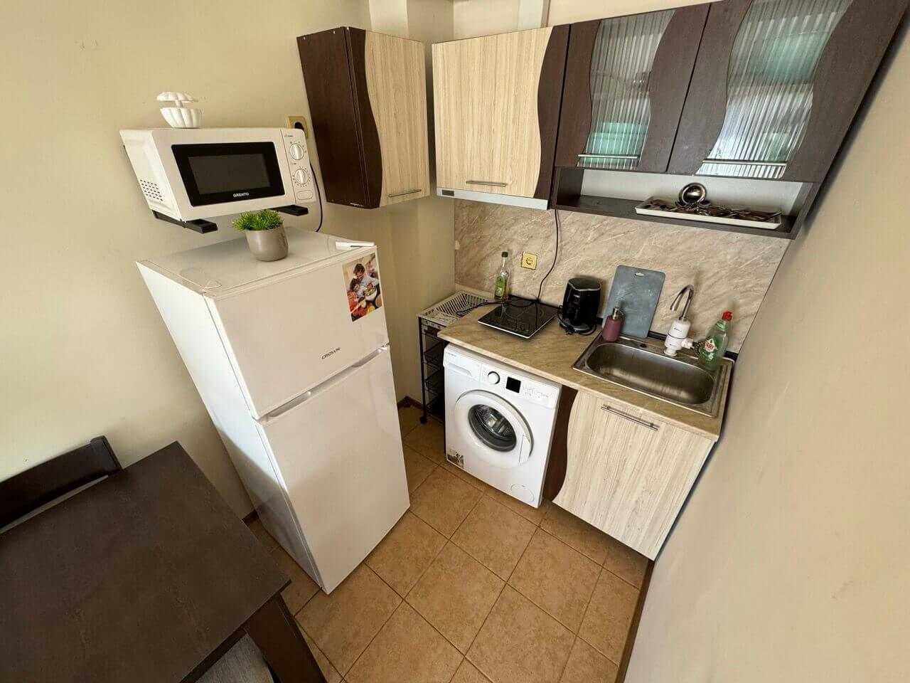 Продава се Двустаен апартамент в к.к. Слънчев бряг - 52 кв.м за 1058 €/кв.м - Снимка #2