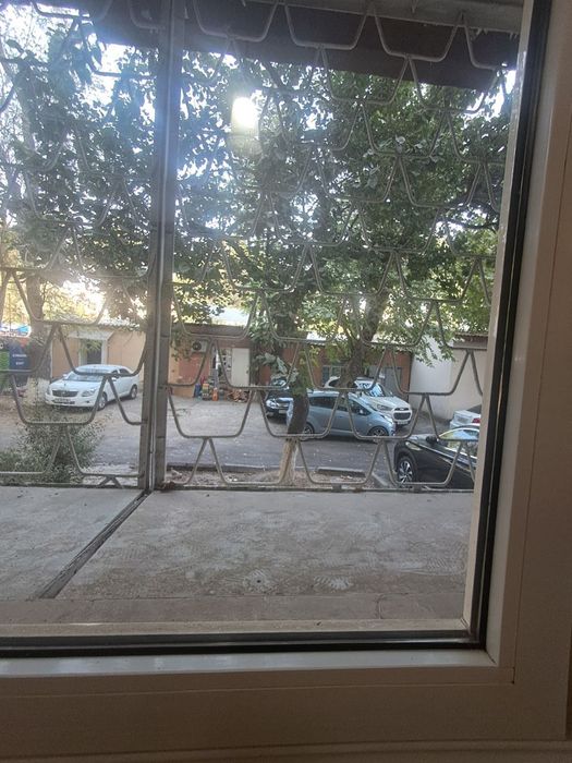 Чиланзар -23 квартал. Ор-р Фархадский рынок. 3-х комнатная квартира.