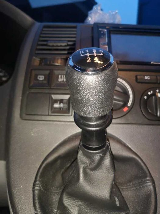 Nuca manson schimbator viteze Volkswagen Transporter T5