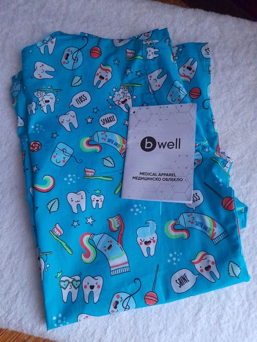 Чисто нови медицински чехли естествена кожа, нова медицинска туника