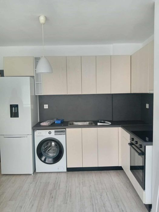 Дава се под наем Двустаен апартамент в София, Младост 2 - 69 кв.м за 613 € - Снимка #2