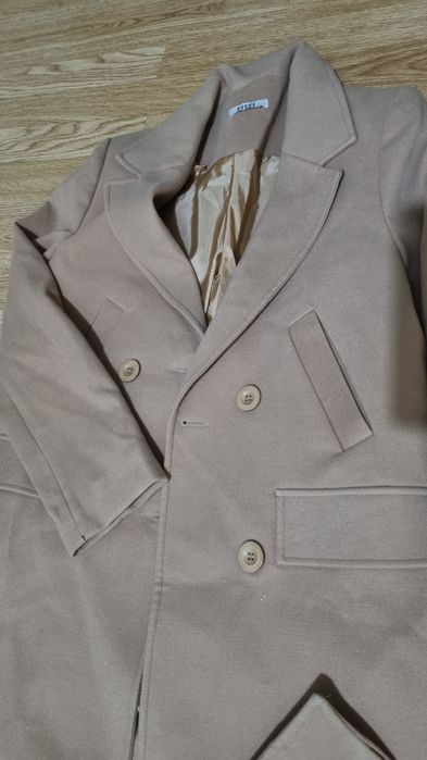 Пальто беж срочно