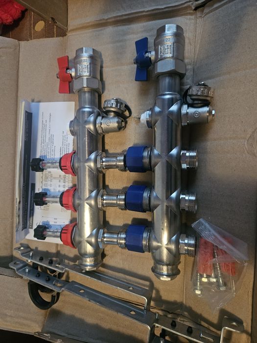 Distribuitor încălzire pardoseala