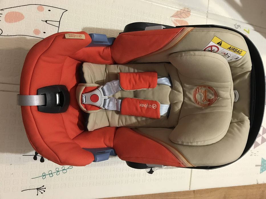 Столче за кола Cybex [ кошница за новородено ]