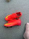 Ghete fotbal nime mercurial