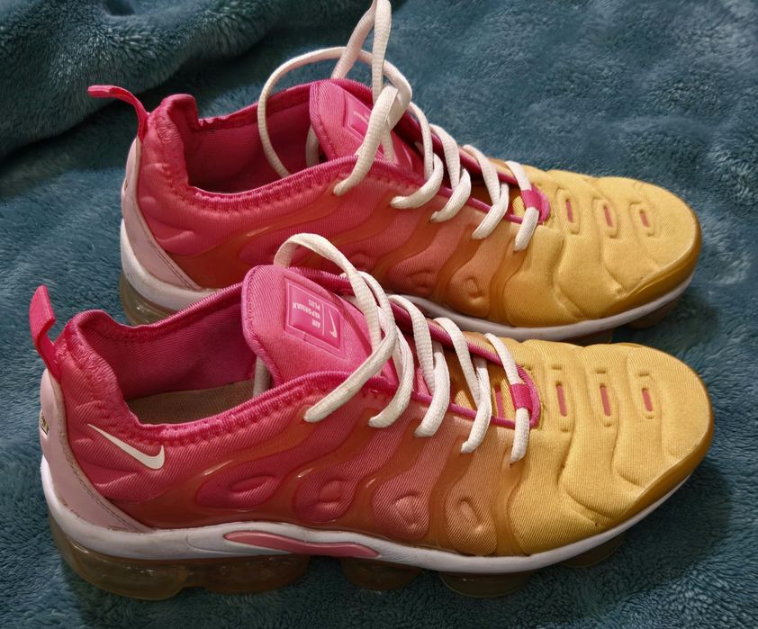 Nike Air Vapormax Plus pink оригинални дамски сникърси 38. Номер