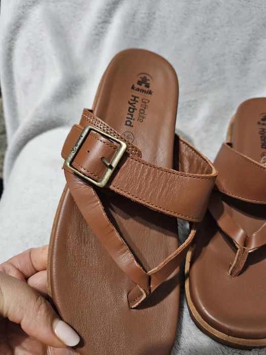 Papuci/Slapi kamik piele nr 38