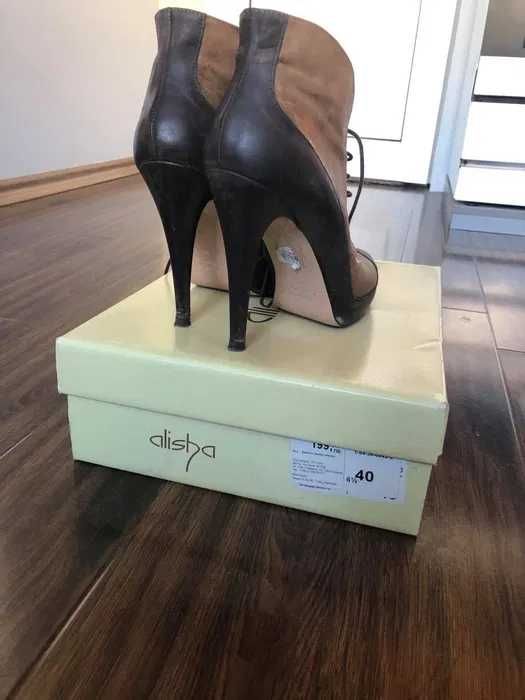 Красиви боти Alisha 40 н, естествена кожа, с дефект отвътре