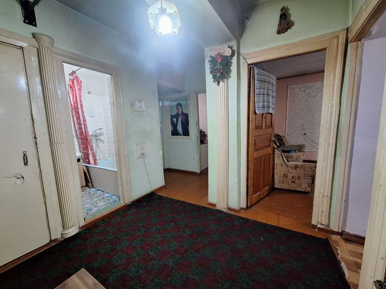 Продается 4 комнатная квартира на 4 этаже в 4 этажке Нихи