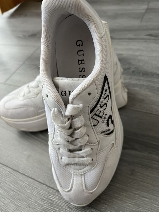Adidasi Guess 38