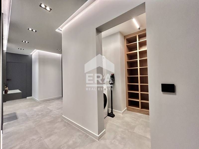 Продава се Тристаен апартамент в София, Манастирски ливади - 183 кв.м за 3600 €/кв.м - Снимка #4