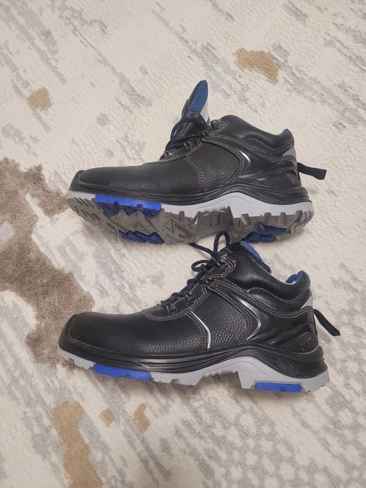 Продам берцы кожаные летние новые есть доставка и торг