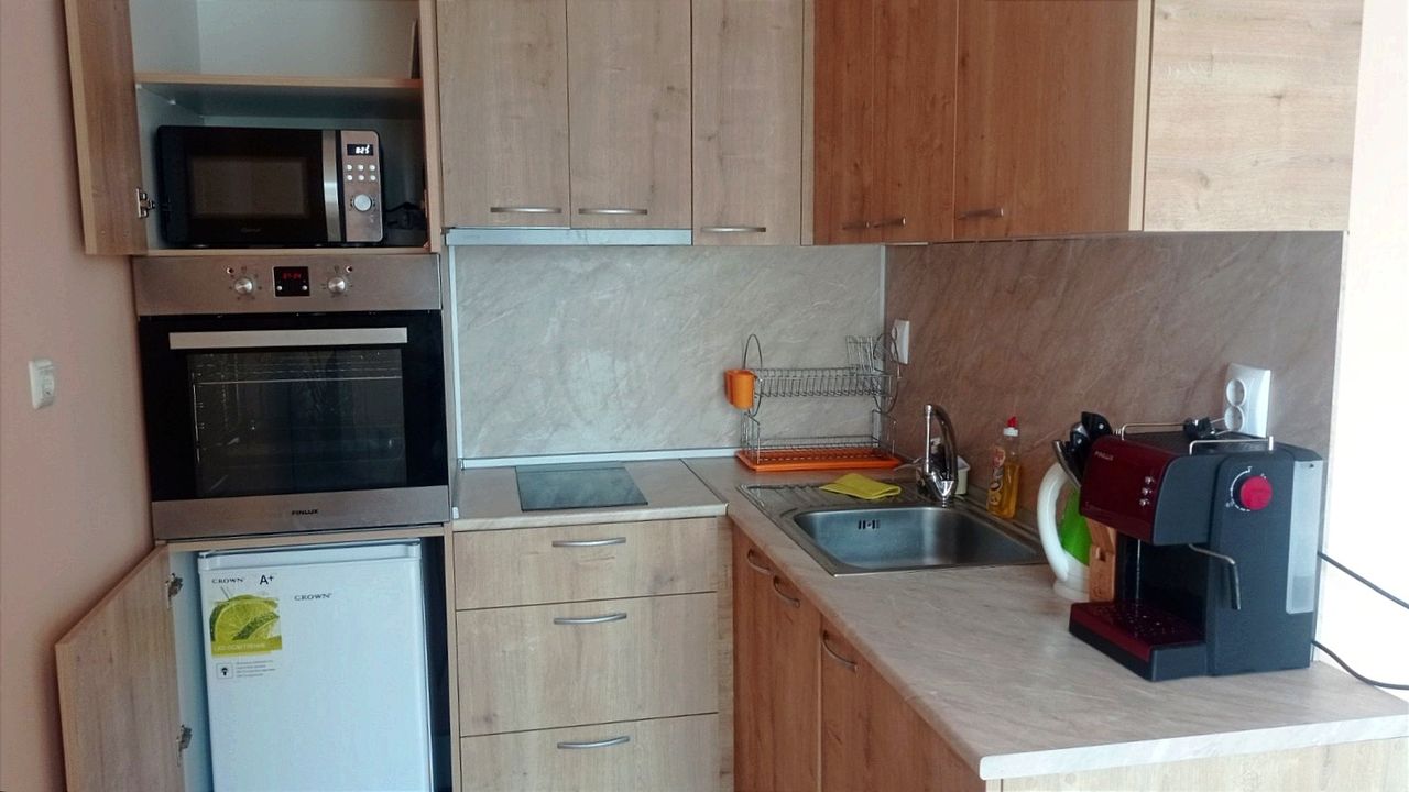Дава се под наем Тристаен апартамент в Несебър - 85 кв.м за 316.2 € - Снимка #2