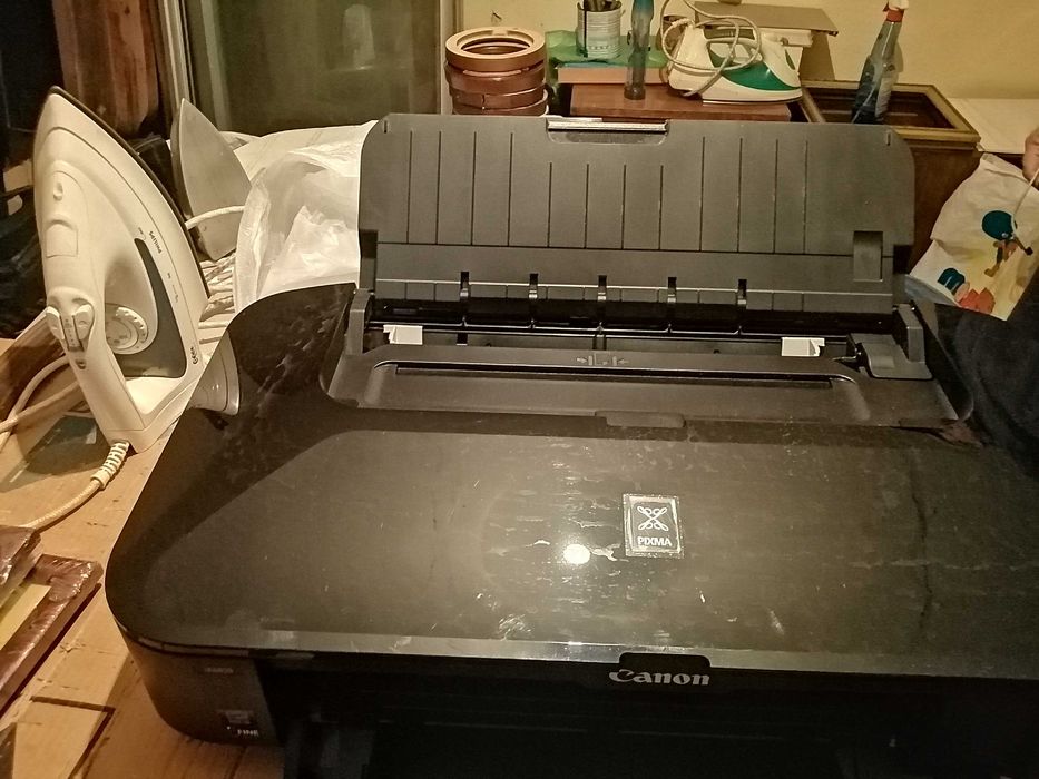 Продава  се чисто нов печат А2,А3 цветно,,черно бяло с пълнители