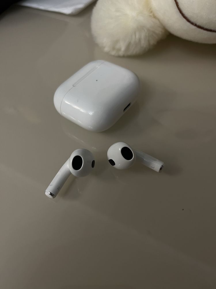 Air pods 3 в отличном состоянии оригинал